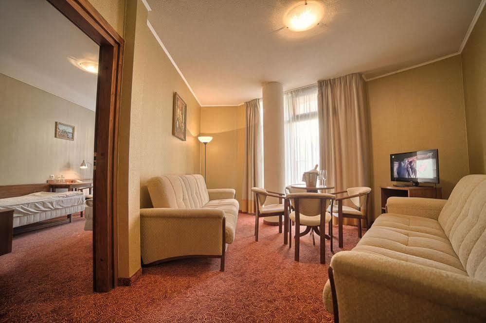Grot Hotel Malbork Exterior photo